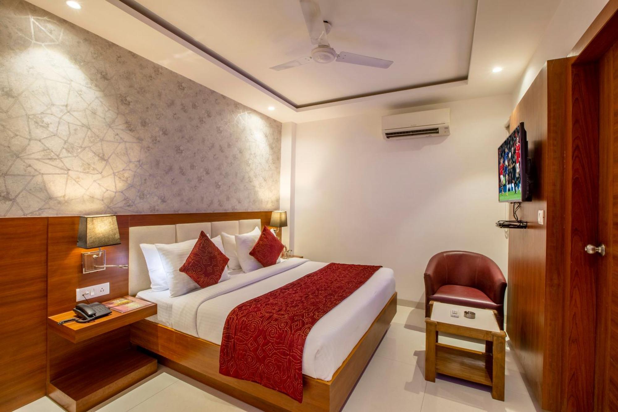 Hotel Arch Suites - Near Aerocity New Delhi Luaran gambar