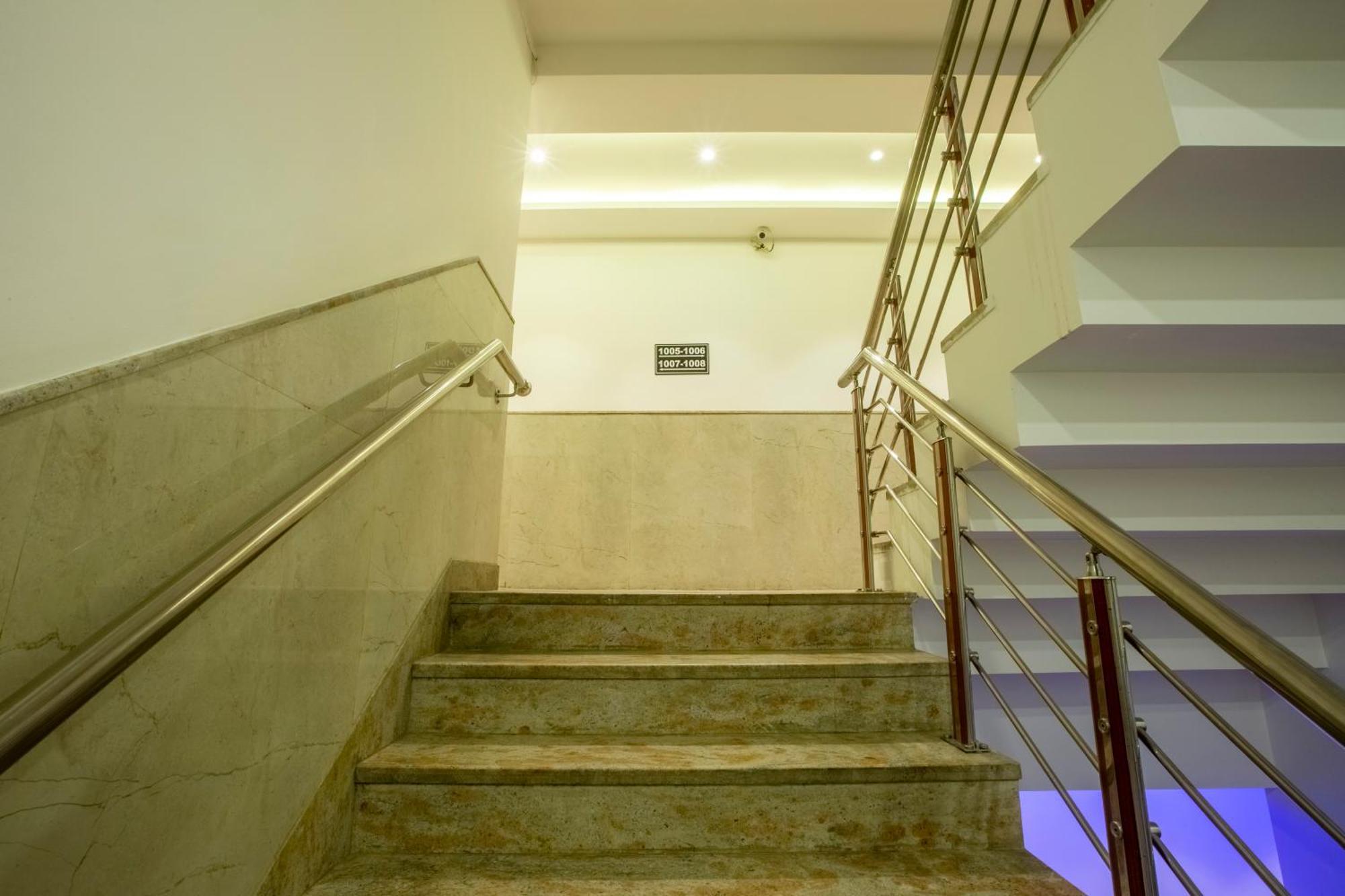 Hotel Arch Suites - Near Aerocity New Delhi Luaran gambar