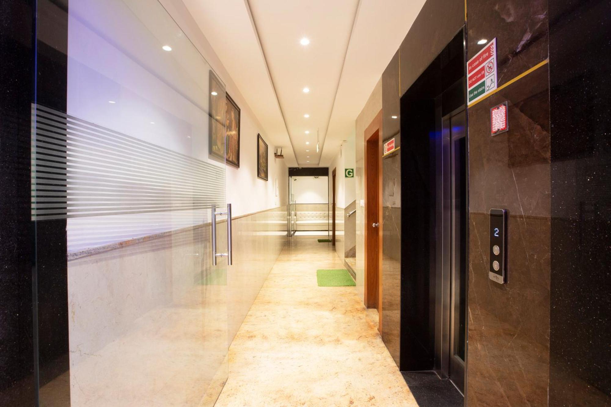 Hotel Arch Suites - Near Aerocity New Delhi Luaran gambar