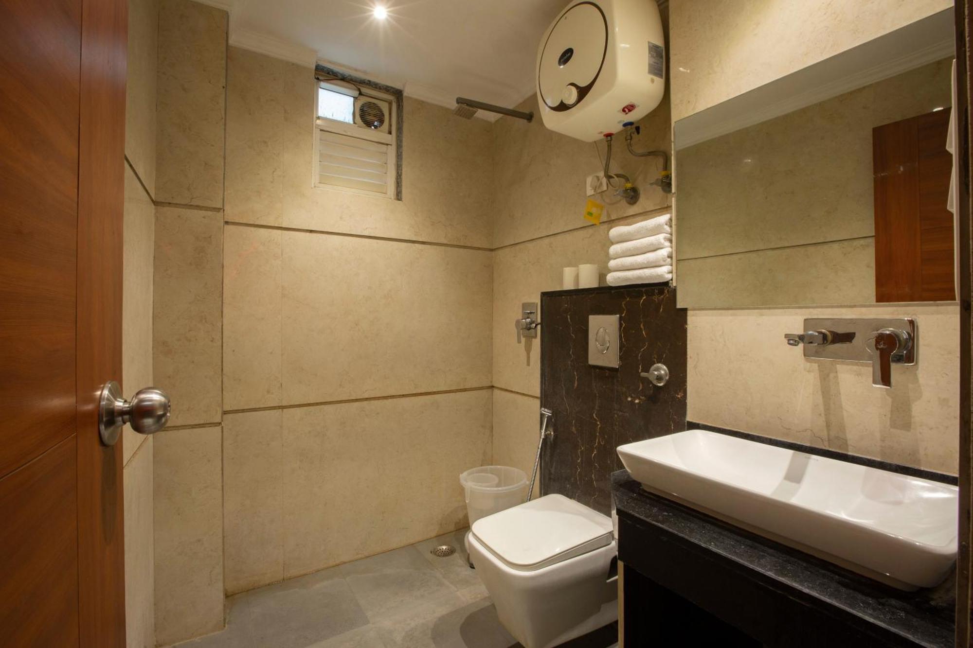 Hotel Arch Suites - Near Aerocity New Delhi Luaran gambar